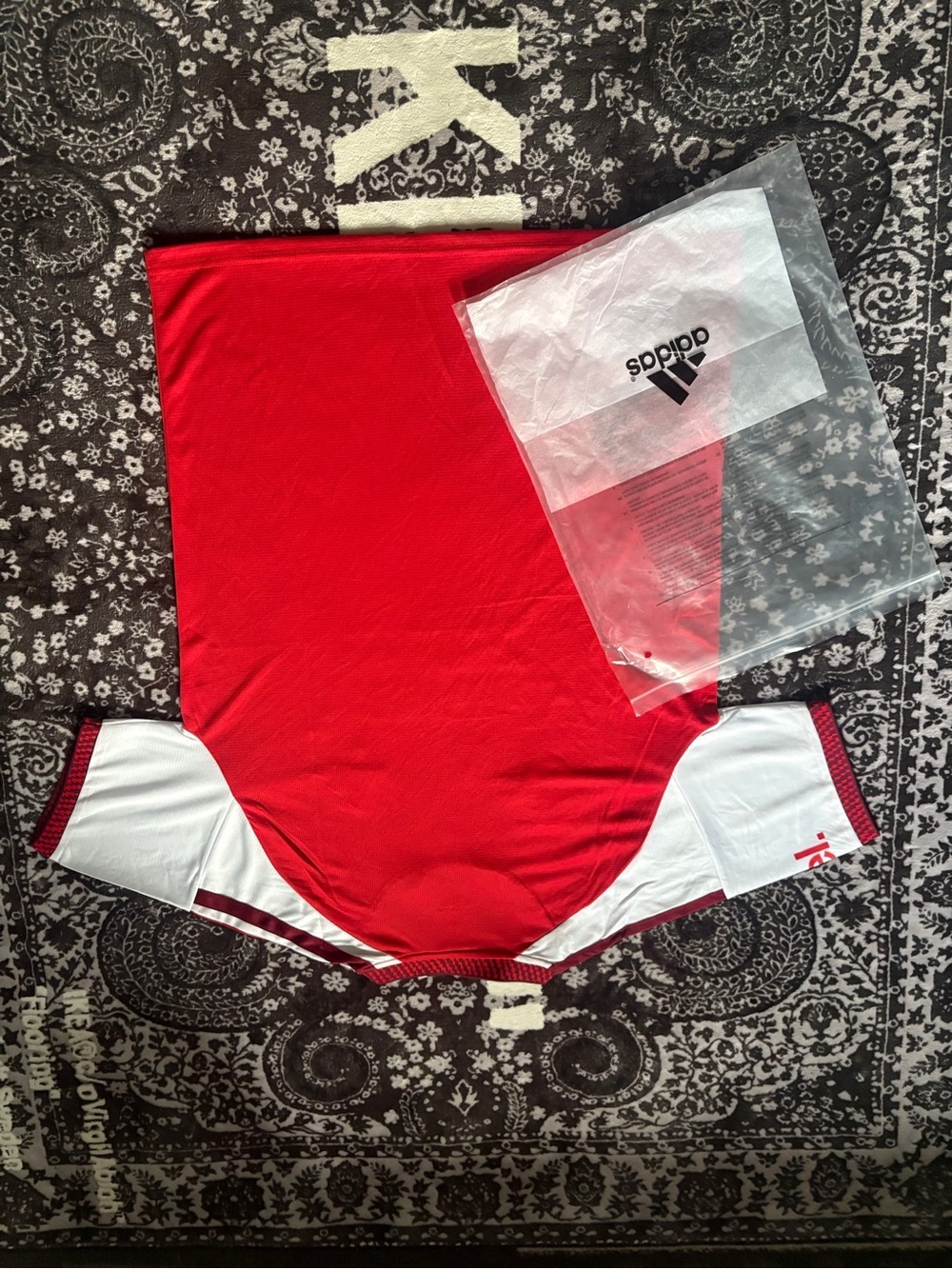 Arsenal Home 2026/27 Jersey Men Sizes - Picture 5 of 5
